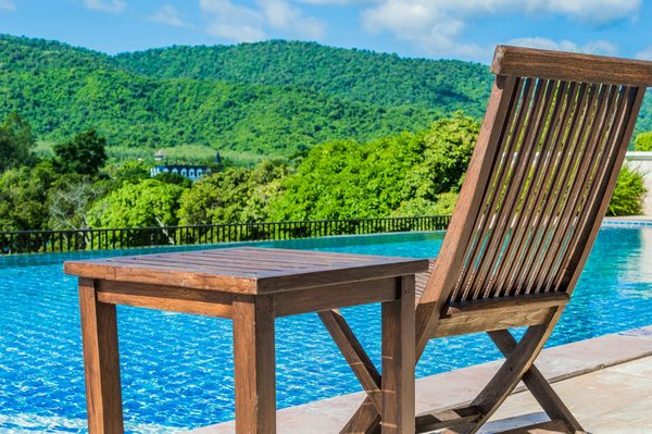 Prolonger la vie de votre piscine grâce à une bonne rénovation